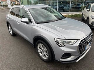 AUDI Q3 40 TDI quattro S tronic Business Advanced