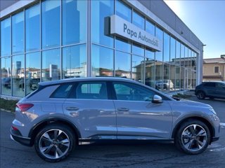 AUDI Q4 40 e-tron Business Advanced