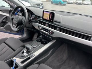 AUDI A4 AVANT STRONIC S-LINE TDI EXT