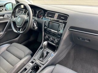 VOLKSWAGEN Golf Variant 1.4 TGI DSG Executive BlueMotion