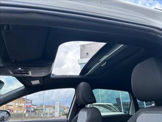 VOLKSWAGEN Taigo 1.0 TSI 110 CV R-Line