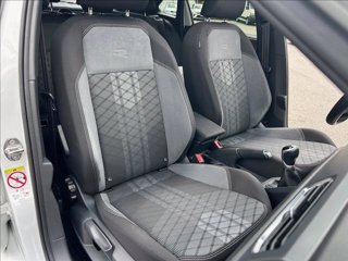 VOLKSWAGEN Taigo 1.0 TSI 110 CV R-Line