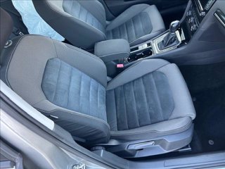 VOLKSWAGEN Golf 1.6 TDI 110 CV DSG 5p. Highline BlueMotion Technology