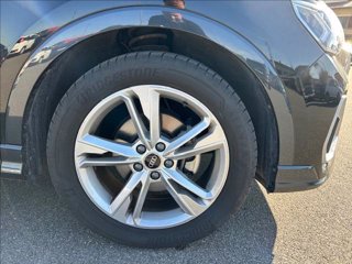 AUDI Q3 SPB 35 TDI S tronic S line edition