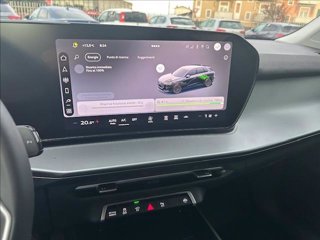 AUDI Q3 e-hybrid 200 kW S tronic Business Advanced