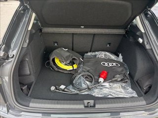 AUDI Q3 e-hybrid 200 kW S tronic Business Advanced