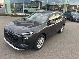 AUDI Q3 e-hybrid 200 kW S tronic Business Advanced