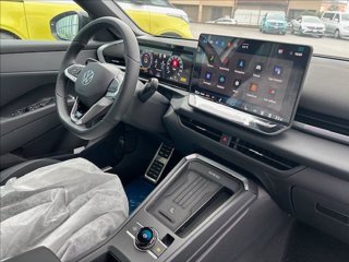 VOLKSWAGEN T-Roc 1.5 eTSI ACT 150 CV DSG R-Line