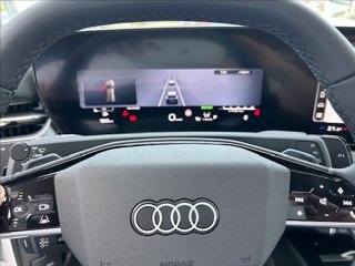 AUDI Q3 TFSI 110 kW mHEV S tronic S Line edition