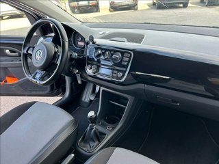 VOLKSWAGEN 1.0 75 CV 3p. high up!