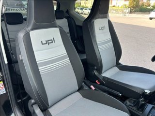 VOLKSWAGEN 1.0 75 CV 3p. high up!